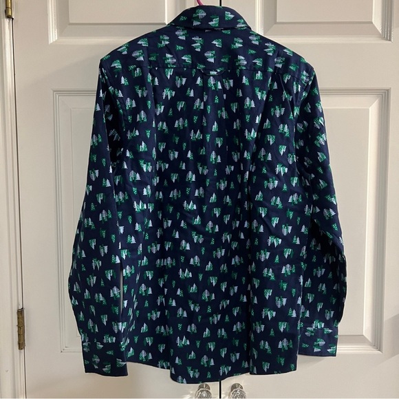 Lands’ End NWOT button down M long sleeve blue flannel winter Christmas tree - Picture 8 of 8